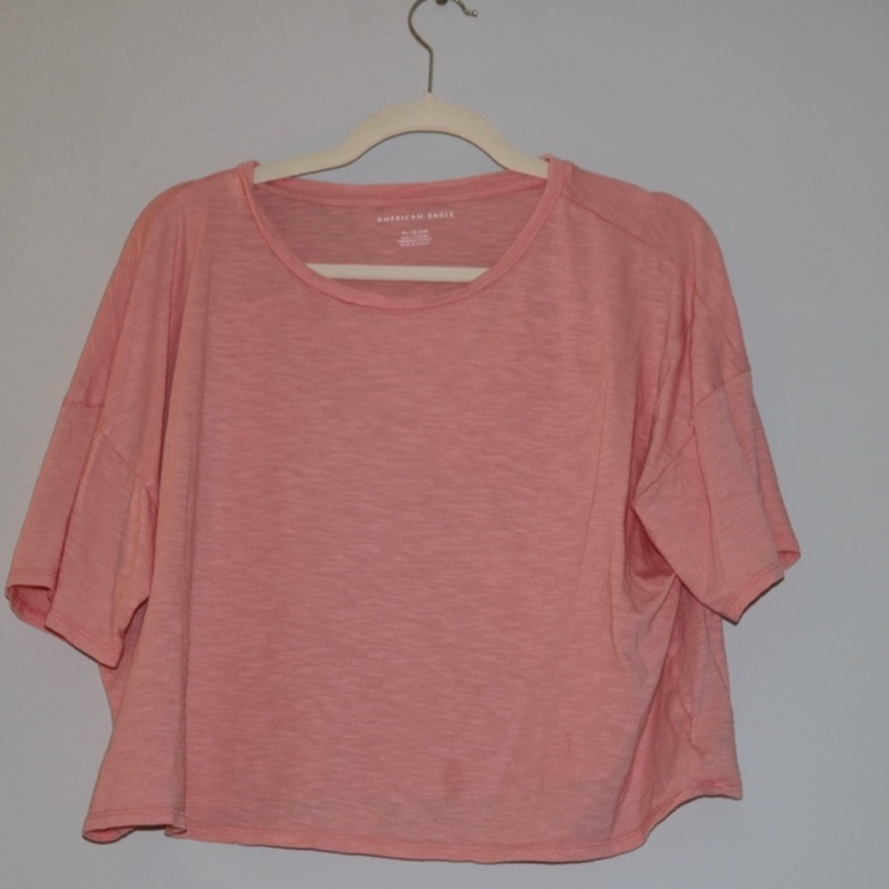 american eagle coral basic tee